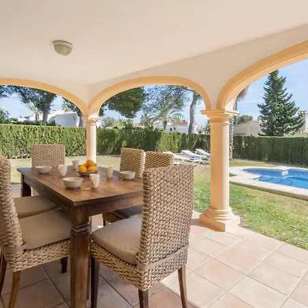 Sonrisa Villa *